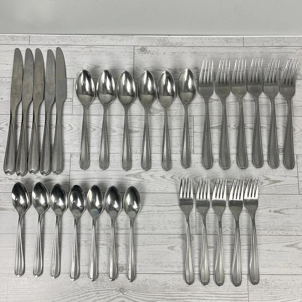 Oneida Dylan Stainless Flatware Lot‎ Set 29 pc Forks Spoons Knives